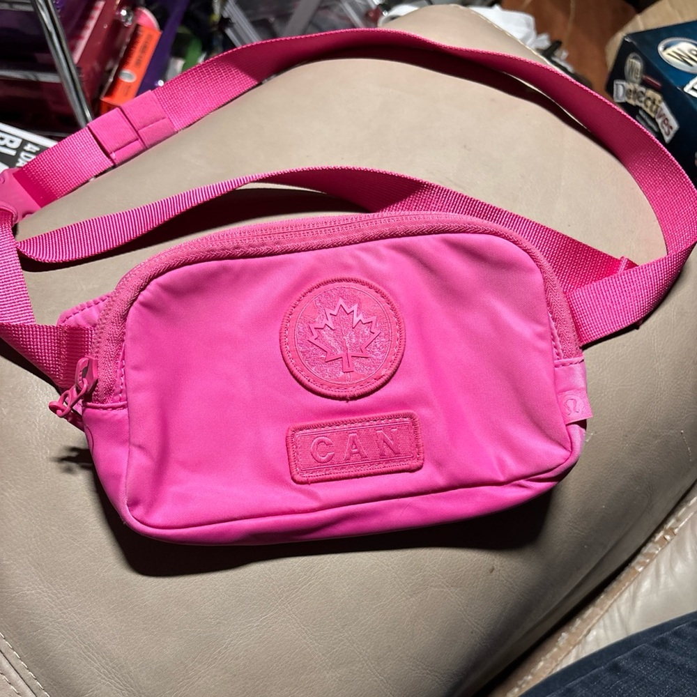 Lululemon Team Canada Future Legacy Mini Belt Bag Sonic Pink.  Excellent Conf
